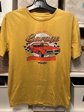 Wrangler Men’s Mustard Yellow Garage Graphic Tee